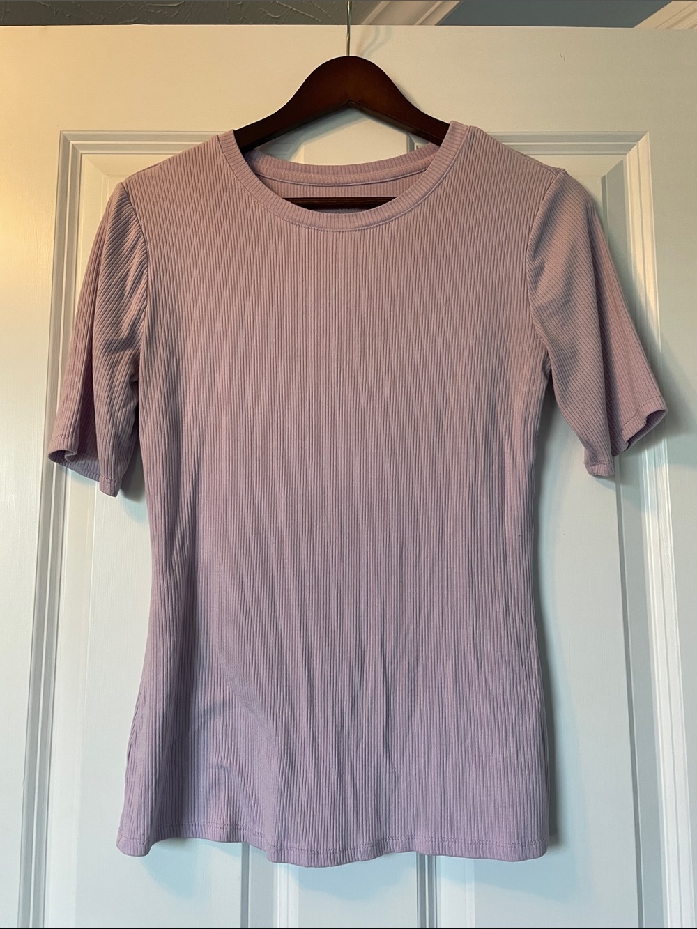 Nine West Dusty Mauve Ribbed Short Sleeve Tee